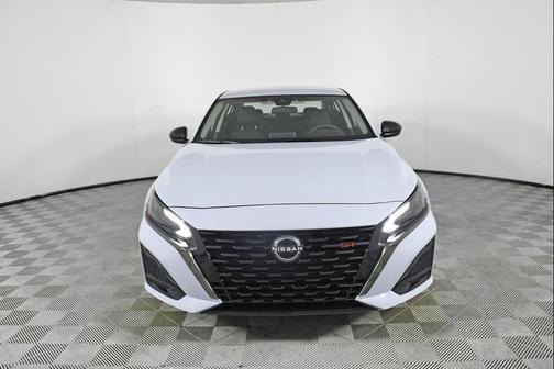 Gray Sky Pearl 2026 Nissan Altima SR FWD