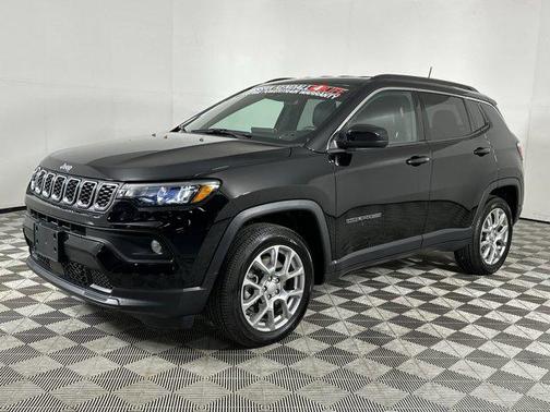 2024 Jeep Compass Latitude Lux