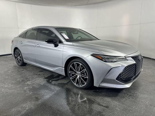 2019 Toyota Avalon Touring