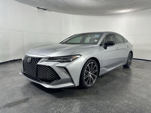 2019 Toyota Avalon Touring