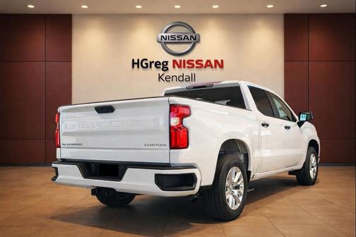 Summit White 2021 Chevrolet Silverado 1500 Custom