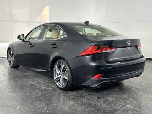 2018 Lexus IS 300 Base