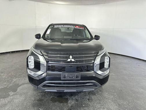 2023 Mitsubishi Outlander ES 2.5 2WD