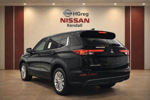 2023 Mitsubishi Outlander ES 2.5 2WD