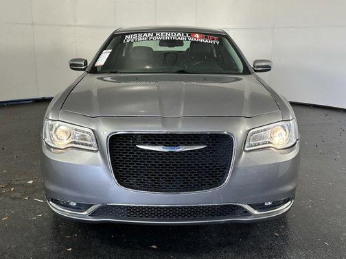 2018 Chrysler 300 Limited