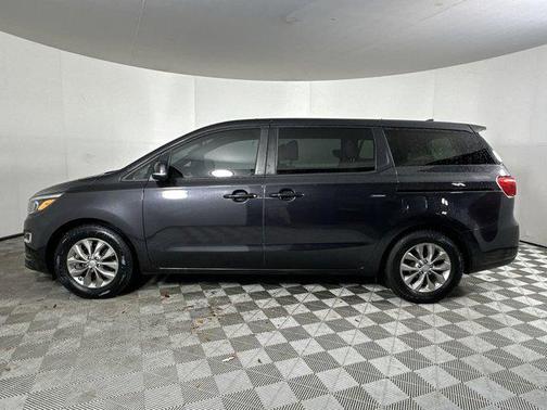 2021 Kia Sedona LX