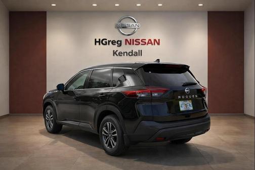 Super Black 2022 Nissan Rogue S