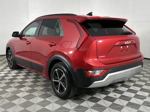 2024 Kia Niro EX