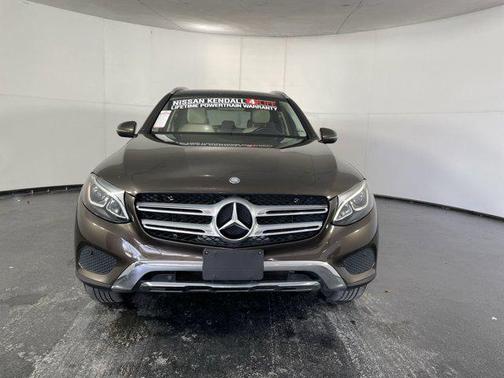2017 Mercedes-Benz GLC 300 4MATIC