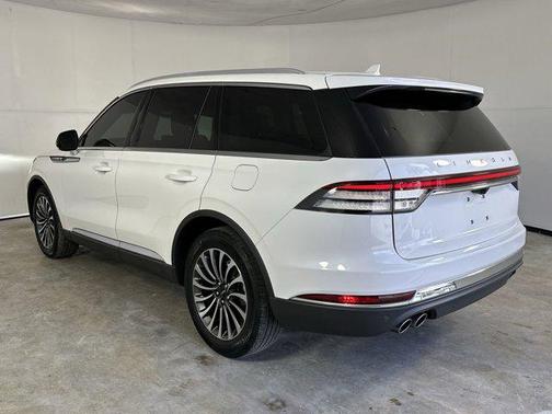 2022 Lincoln Aviator Standard