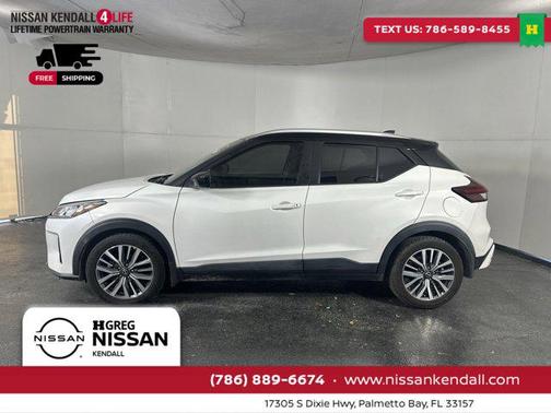 2022 Nissan Kicks SV