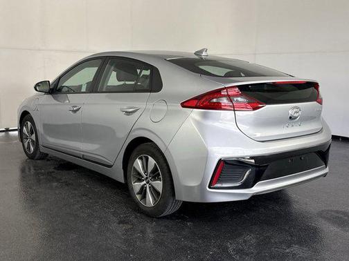 2019 Hyundai IONIQ Plug-In Hybrid Base