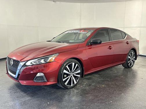 2020 Nissan Altima SR FWD