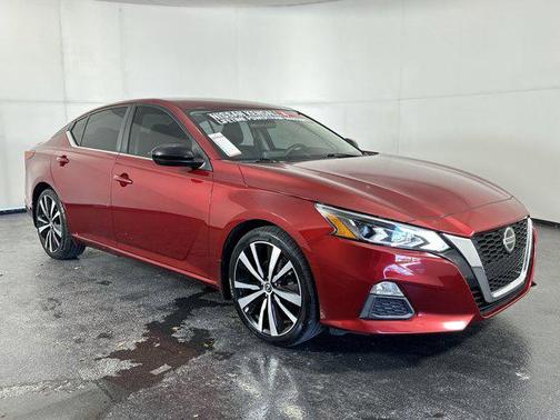 2020 Nissan Altima SR FWD