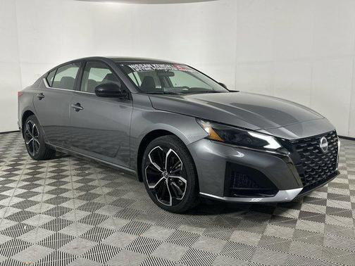 2025 Nissan Altima SR AWD