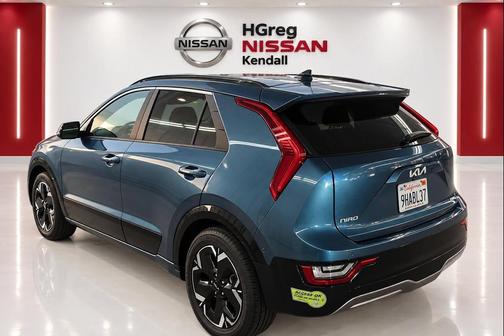 Mineral Blue 2023 Kia Niro EV Wave