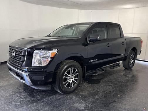 2024 Nissan Titan SV