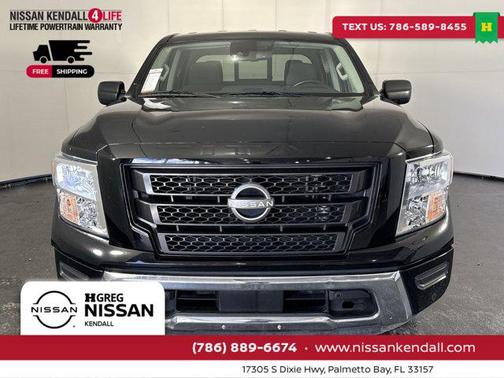 2024 Nissan Titan SV