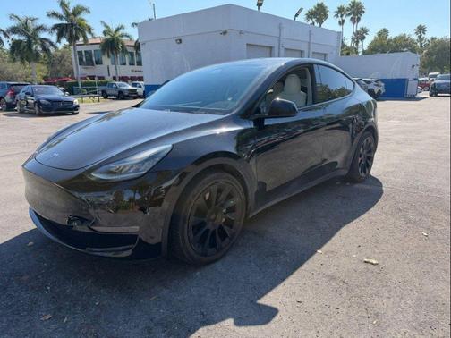 2021 Tesla Model Y Long Range Dual Motor All-Wheel Drive