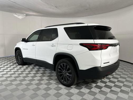 Summit White 2023 Chevrolet Traverse RS