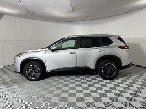 Brilliant Silver Metallic 2024 Nissan Rogue SV