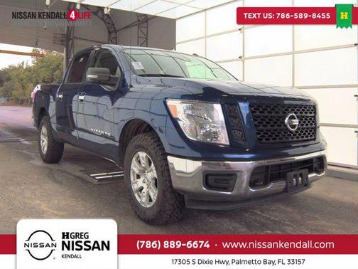 2019 Nissan Titan SV