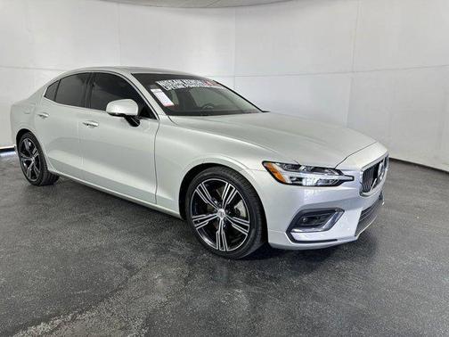2020 Volvo S60 T5