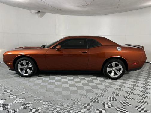 Sinamon Stick 2021 Dodge Challenger SXT