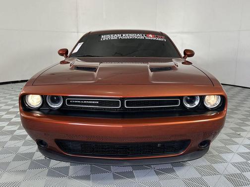 Sinamon Stick 2021 Dodge Challenger SXT
