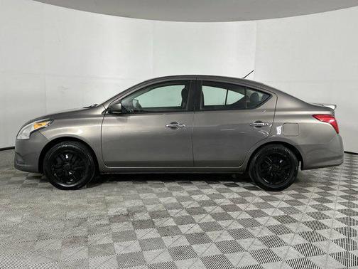 2017 Nissan Versa 1.6 SV