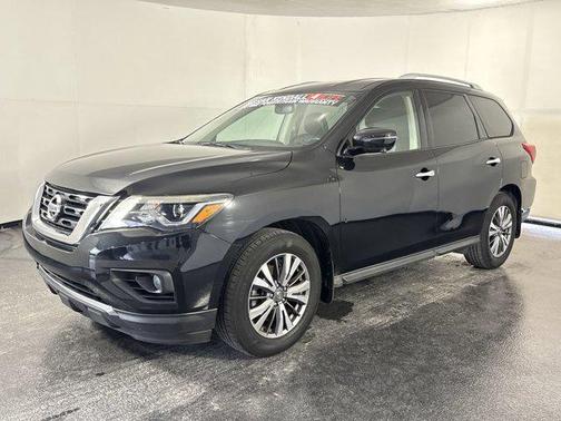 2019 Nissan Pathfinder SL