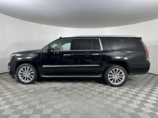 2019 Cadillac Escalade ESV Luxury