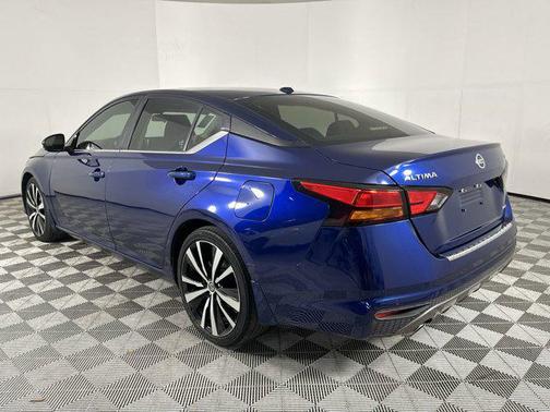 2021 Nissan Altima SR VC-Turbo FWD