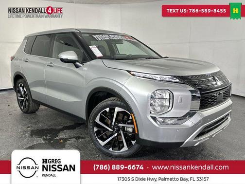 2024 Mitsubishi Outlander SE