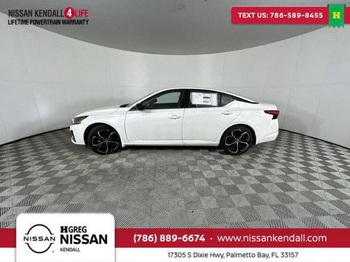 2025 Nissan Altima SR FWD