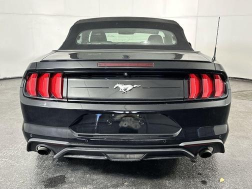2022 Ford Mustang EcoBoost Premium