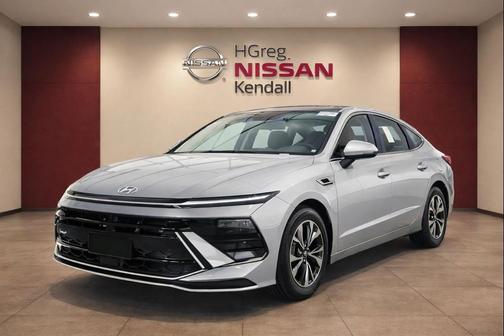 Aero Silver 2026 Hyundai SONATA Hybrid Base