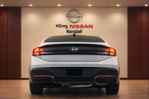 Aero Silver 2026 Hyundai SONATA Hybrid Base