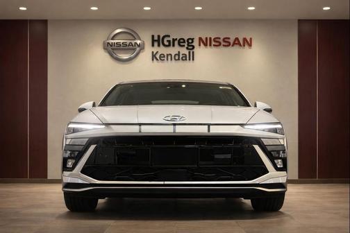 Aero Silver 2026 Hyundai SONATA Hybrid Base