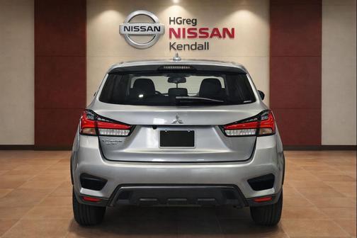 Mercury Gray Metallic 2024 Mitsubishi Outlander Sport 2.0 ES