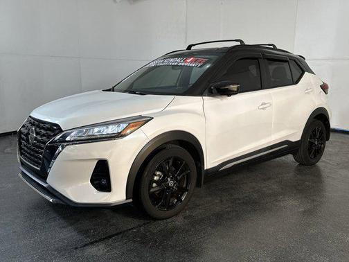 2021 Nissan Kicks SR