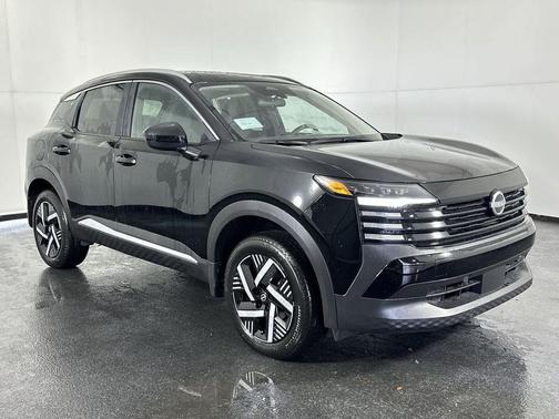 Super Black 2026 Nissan Kicks SV