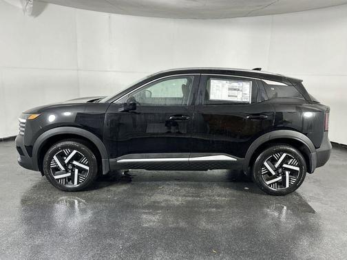 Super Black 2026 Nissan Kicks SV