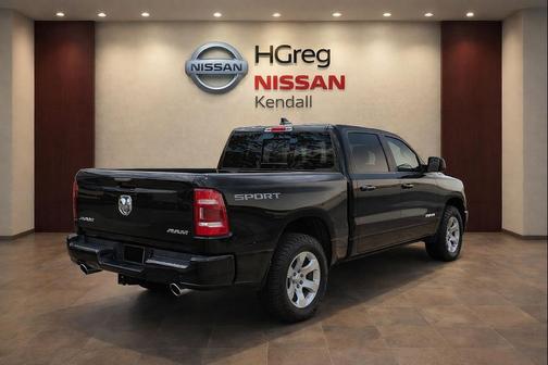Diamond Black Crystal Pearlcoat 2020 RAM 1500 Big Horn/Lone Star