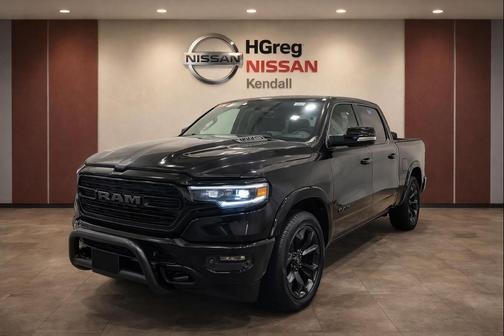 Diamond Black Crystal Pearlcoat 2021 RAM 1500 Limited