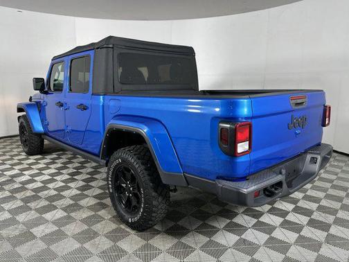 2022 Jeep Gladiator Sport