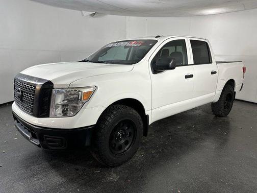 2019 Nissan Titan S