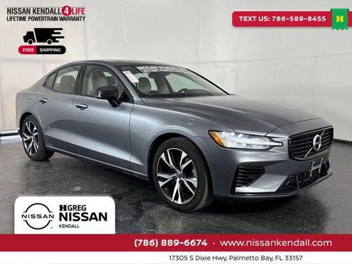 2021 Volvo S60 Recharge Plug-In Hybrid T8 R-Design Expression