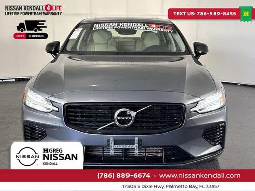 2021 Volvo S60 Recharge Plug-In Hybrid T8 R-Design Expression