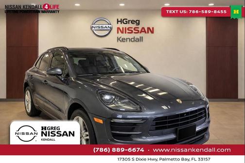 Volcano Grey Metallic 2022 Porsche Macan Macan